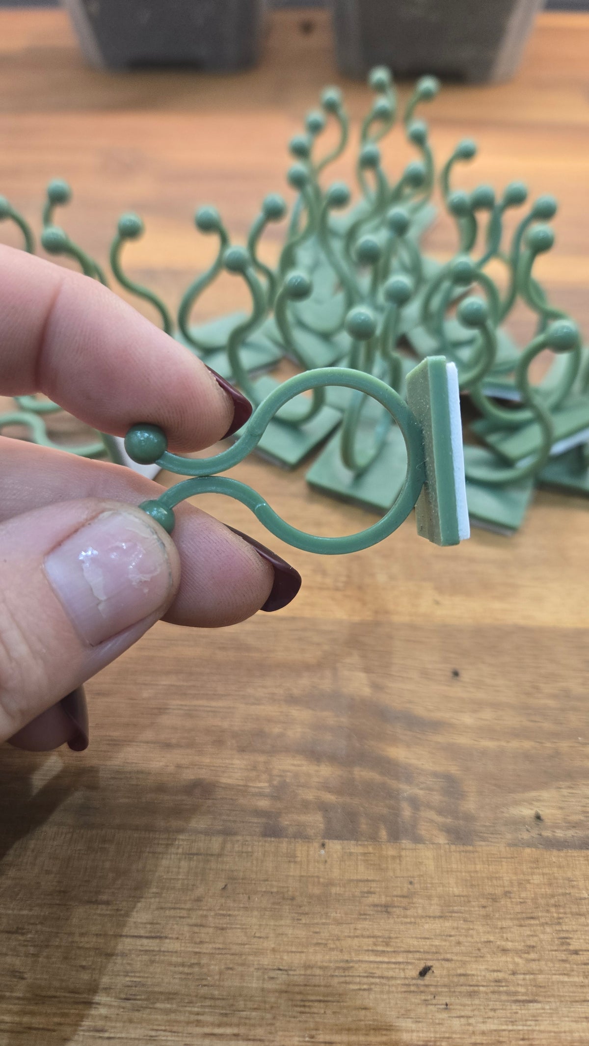 CLIPS ADHESIFS LOT DE 5